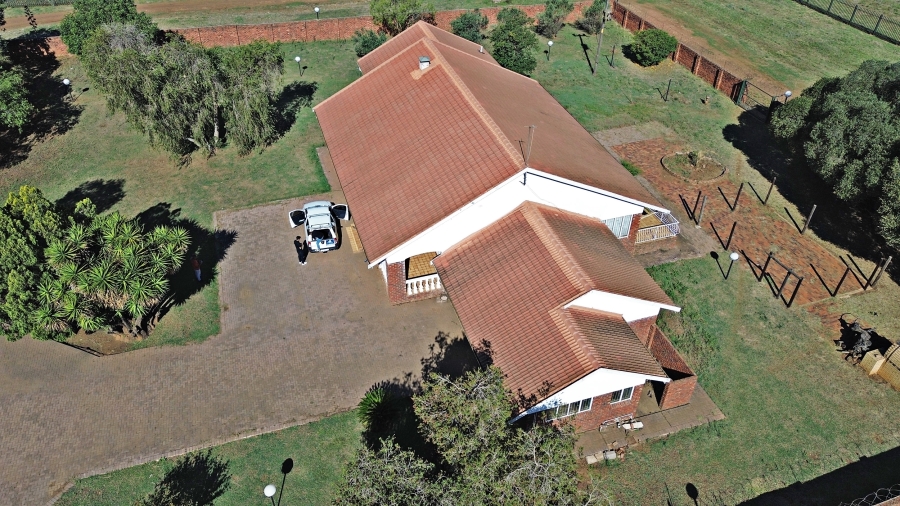 Commercial Property for Sale in Hartebeesfontien AH North West